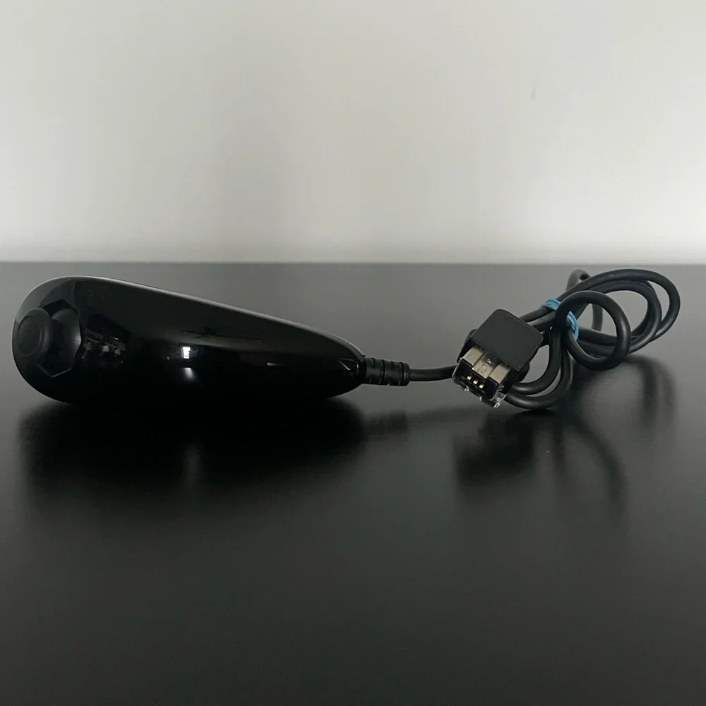 Nintendo | Wii Nunchuk (Black)